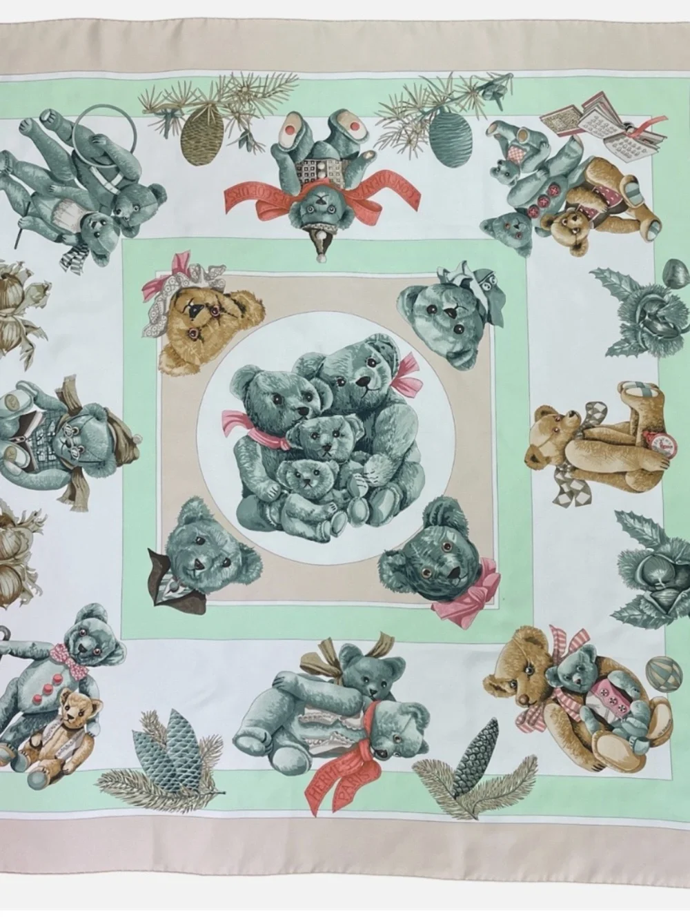Authentic Hermes Carré 90 CONFIDENTS DES COEURS Silk Scarf W/Box